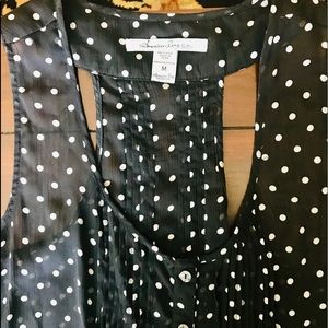 Black & White Polka dot Top Sleeveless. Medium